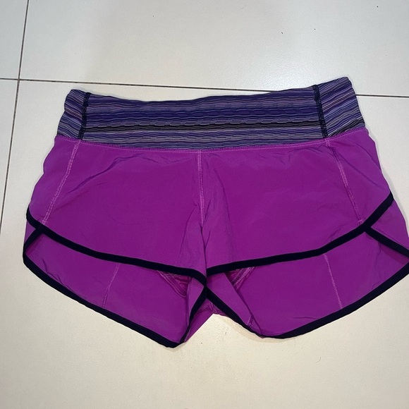 Lululemon Speed-Up Low-Rise Lined Short, 2.5” Purple size 6 - Picture 5 of 6